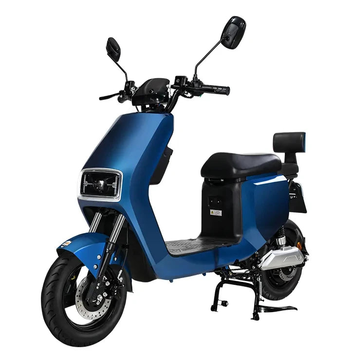 2023 China Cheap adult electric scooter dual motor moped electric scooter adult electric motorcycle scooter