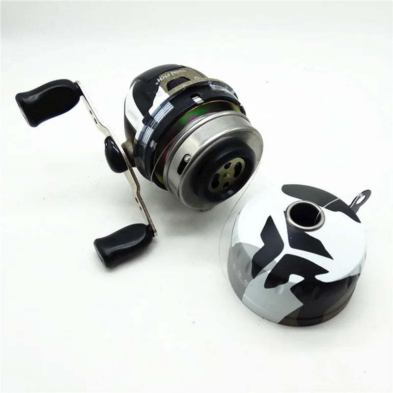 Large Spincast Reel Fishing PS40 Slingshot Spool Outdoor Shooting fish with 7# nylon line