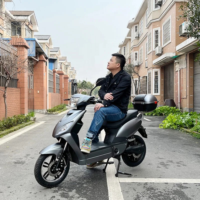 Top selling eec coc street legal e electric motorcycle scooter with removable battery for adults